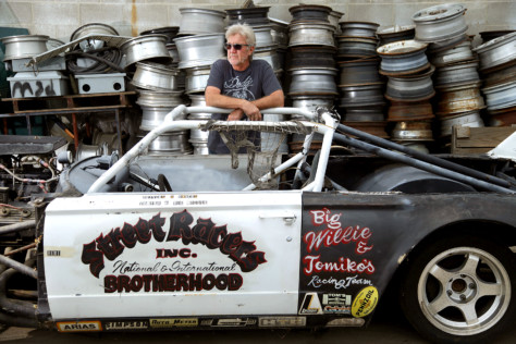 larger-than-life-la-times-podcast-on-a-street-racing-legend-2019-08-05_22-33-27_108789