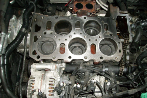 Volkswagen VR5: The V5 Engine Everyone Wants To Argue About