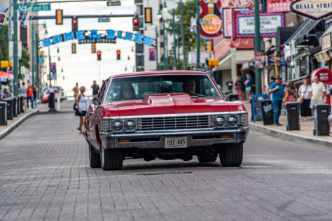 goodguys-hall-of-fame-road-tour-visits-the-home-of-the-blues-2019-09-30_15-11-24_696178