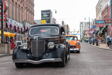 goodguys-hall-of-fame-road-tour-visits-the-home-of-the-blues-2019-09-30_15-12-13_685653