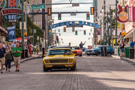 goodguys-hall-of-fame-road-tour-visits-the-home-of-the-blues-2019-09-30_15-14-20_424031