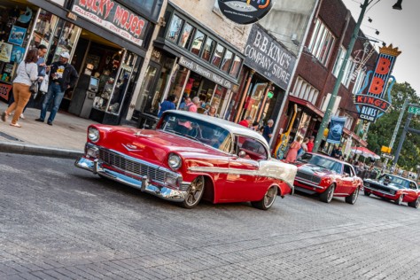 goodguys-hall-of-fame-road-tour-visits-the-home-of-the-blues-2019-09-30_15-16-12_172782