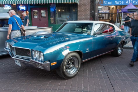 goodguys-hall-of-fame-road-tour-visits-the-home-of-the-blues-2019-09-30_15-18-34_143702