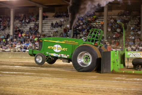 illinois-tractor-pulling-association-invades-semo-district-fair-2019-2019-09-23_20-06-26_177905