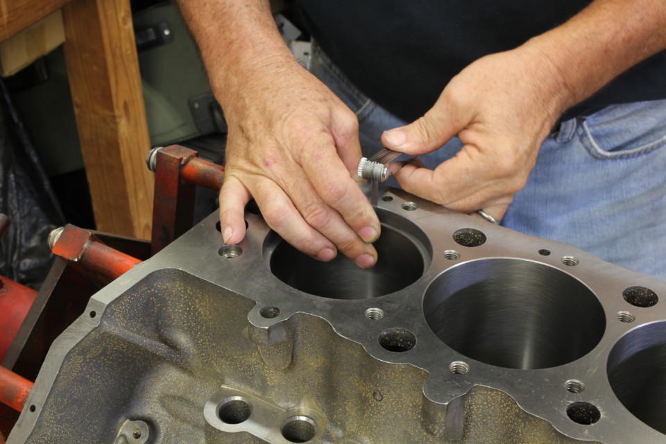 piston ring gap