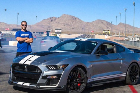 behind-the-drivers-seat-of-the-2020-shelby-gt500-with-americanmuscle-2019-10-30_02-46-53_872085