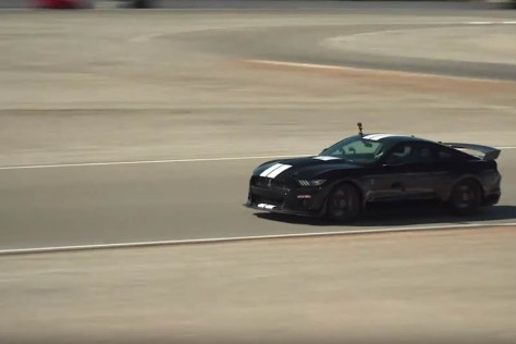 behind-the-drivers-seat-of-the-2020-shelby-gt500-with-americanmuscle-2019-10-30_02-47-32_643927