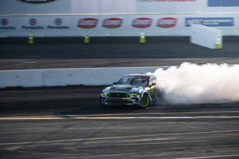 denofa-gittin-jr-and-pawlak-wrap-2019-formula-drift-season-at-irw-2019-10-23_17-23-54_579743