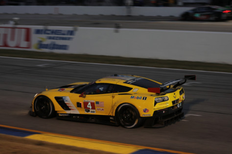 the-corvette-c7-r-retires-after-six-seasons-2019-10-15_18-54-30_596125