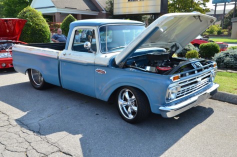 we-go-ford-bargain-shopping-rod-run-style-2019-10-15_23-52-14_758281