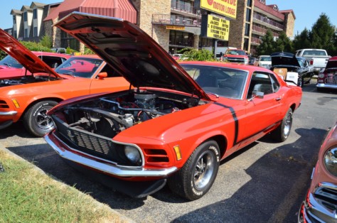 we-go-ford-bargain-shopping-rod-run-style-2019-10-15_23-55-00_546432