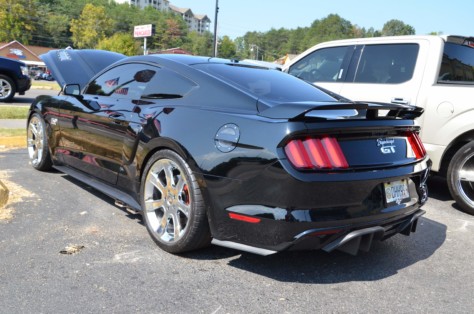 we-go-ford-bargain-shopping-rod-run-style-2019-10-15_23-59-19_210297