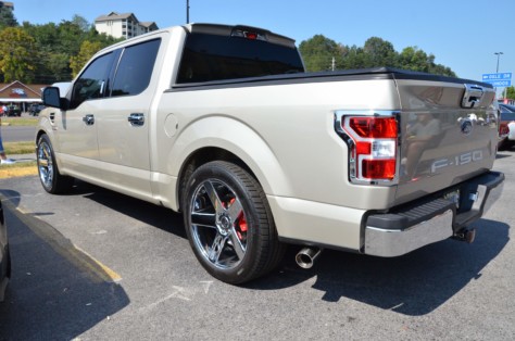 we-go-ford-bargain-shopping-rod-run-style-2019-10-16_00-00-03_783047