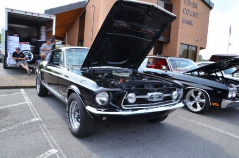 we-go-ford-bargain-shopping-rod-run-style-2019-10-16_00-17-20_719739