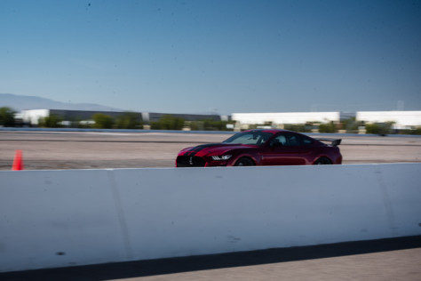 driven-2020-ford-mustang-shelby-gt500-2019-11-18_23-45-57_372824