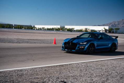 driven-2020-ford-mustang-shelby-gt500-2019-11-18_23-47-53_458056