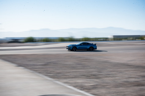 driven-2020-ford-mustang-shelby-gt500-2019-11-18_23-52-17_528862