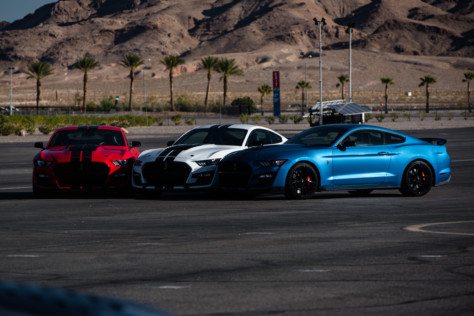 driven-2020-ford-mustang-shelby-gt500-2019-11-18_23-53-12_092625