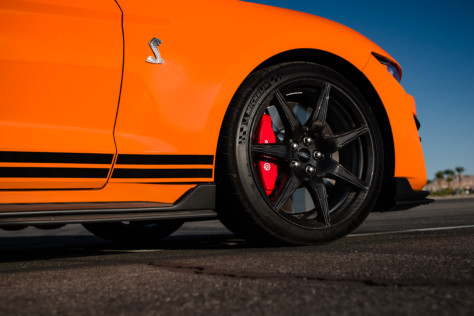 driven-2020-ford-mustang-shelby-gt500-2019-11-18_23-57-57_049475