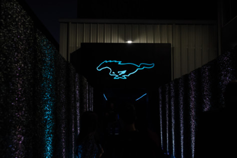 ford-introduces-the-mustang-mach-e-at-2019-la-auto-show-2019-11-18_21-41-05_738126