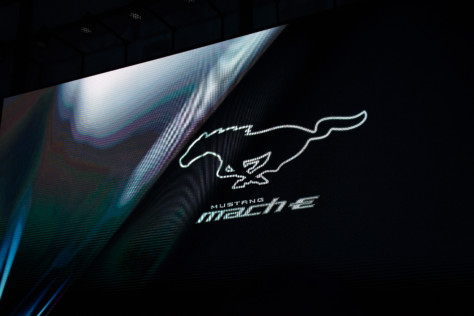 ford-introduces-the-mustang-mach-e-at-2019-la-auto-show-2019-11-18_21-41-15_307893