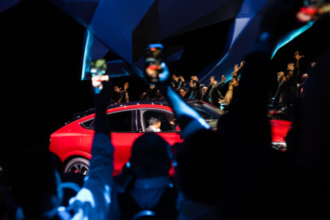 ford-introduces-the-mustang-mach-e-at-2019-la-auto-show-2019-11-18_21-43-11_040326