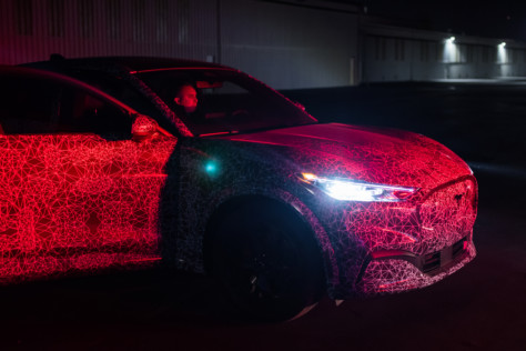ford-introduces-the-mustang-mach-e-at-2019-la-auto-show-2019-11-18_21-46-17_915441