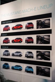 ford-introduces-the-mustang-mach-e-at-2019-la-auto-show-2019-11-18_21-46-54_120694
