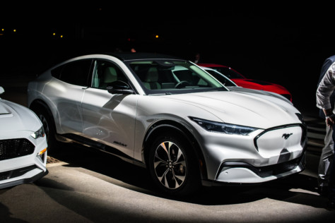 ford-introduces-the-mustang-mach-e-at-2019-la-auto-show-2019-11-18_21-48-47_601969