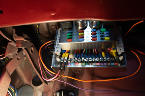 project-gift-horse-gets-electrical-upgrade-from-ron-francis-wiring-2019-11-01_16-12-41_287060