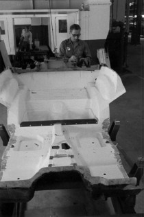 corvette-chronicles-the-hand-built-split-window-coupe-corvettes-2019-12-03_19-46-24_881923