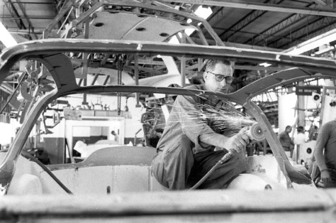 corvette-chronicles-the-hand-built-split-window-coupe-corvettes-2019-12-03_19-46-30_847958
