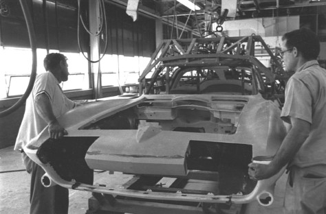 corvette-chronicles-the-hand-built-split-window-coupe-corvettes-2019-12-03_19-47-27_300125