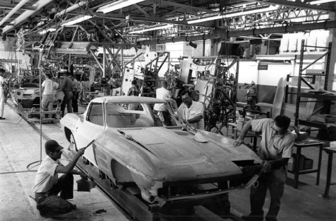 corvette-chronicles-the-hand-built-split-window-coupe-corvettes-2019-12-03_19-48-19_695980