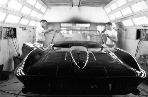 corvette-chronicles-the-hand-built-split-window-coupe-corvettes-2019-12-03_19-48-35_632100