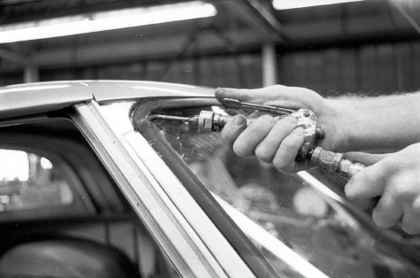 corvette-chronicles-the-hand-built-split-window-coupe-corvettes-2019-12-03_19-48-58_048770