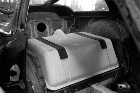 corvette-chronicles-the-hand-built-split-window-coupe-corvettes-2019-12-03_19-49-11_867495
