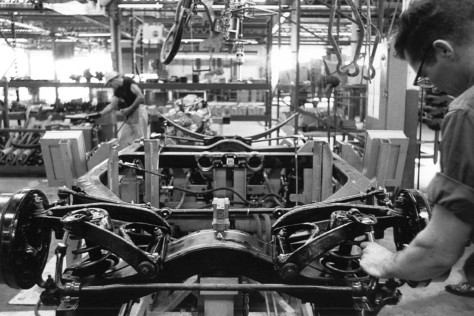 corvette-chronicles-the-hand-built-split-window-coupe-corvettes-2019-12-03_19-49-39_505306