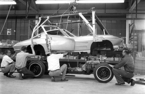 corvette-chronicles-the-hand-built-split-window-coupe-corvettes-2019-12-03_19-50-43_681865