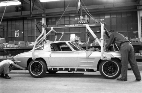 corvette-chronicles-the-hand-built-split-window-coupe-corvettes-2019-12-03_19-51-01_412062