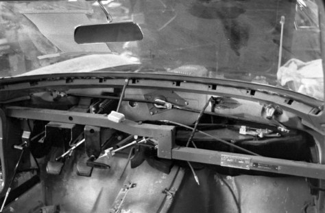 corvette-chronicles-the-hand-built-split-window-coupe-corvettes-2019-12-03_19-51-29_001407