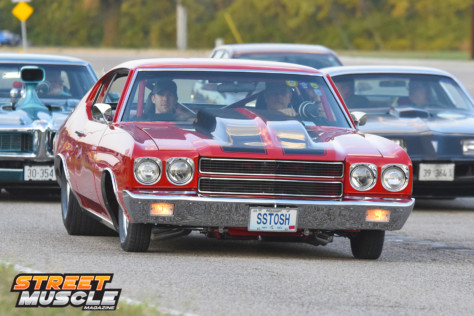 masses-of-street-muscle-gather-at-the-route-66-mother-road-festival-2019-12-21_18-37-40_524374