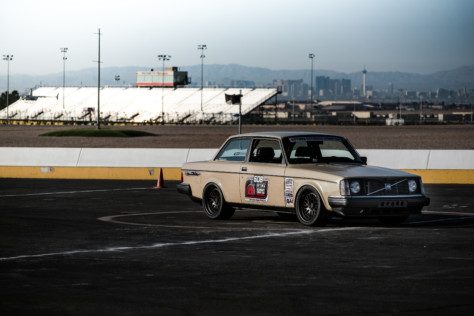 meet-sean-fogli-and-his-ls-swaped-1983-volvo-240-2019-12-06_18-56-57_989165