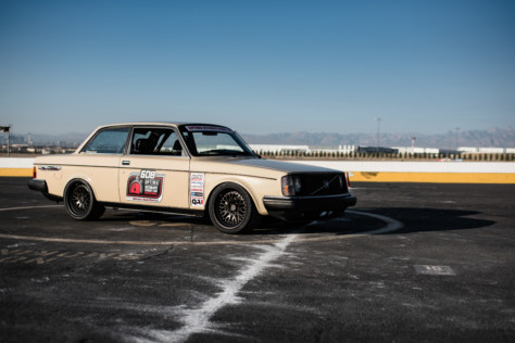 meet-sean-fogli-and-his-ls-swaped-1983-volvo-240-2019-12-06_19-00-35_040315