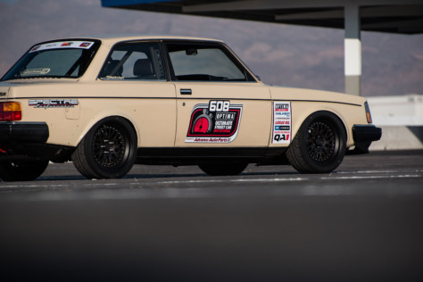 meet-sean-fogli-and-his-ls-swaped-1983-volvo-240-2019-12-06_19-11-12_446648