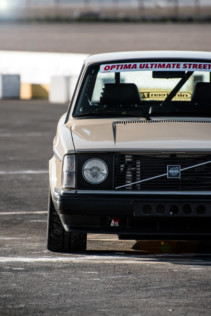 meet-sean-fogli-and-his-ls-swaped-1983-volvo-240-2019-12-06_19-12-09_762549