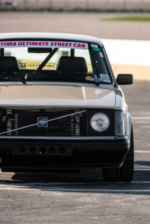meet-sean-fogli-and-his-ls-swaped-1983-volvo-240-2019-12-06_19-12-18_537182