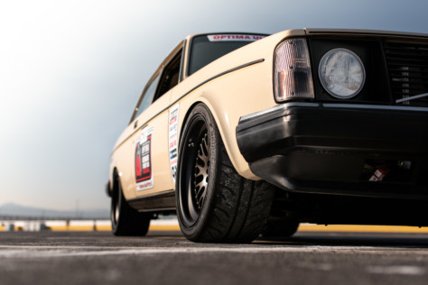 meet-sean-fogli-and-his-ls-swaped-1983-volvo-240-2019-12-06_19-13-51_911183