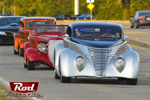 Show-Stopping Street Rods at the 2019 Route 66 Mother Road Festival