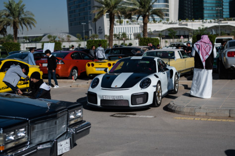 eye-candy-cars-coffee-in-saudi-arabia-2020-01-22_01-51-23_295494